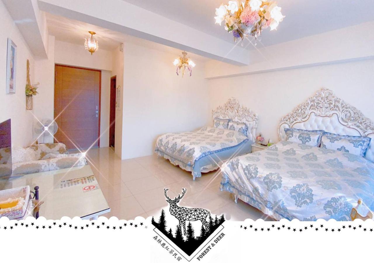 Forest Deer Black Tea Homestay Tainan Bagian luar foto