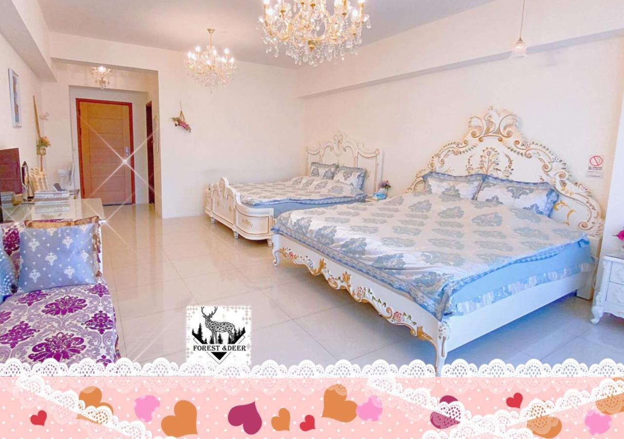 Forest Deer Black Tea Homestay Tainan Bagian luar foto