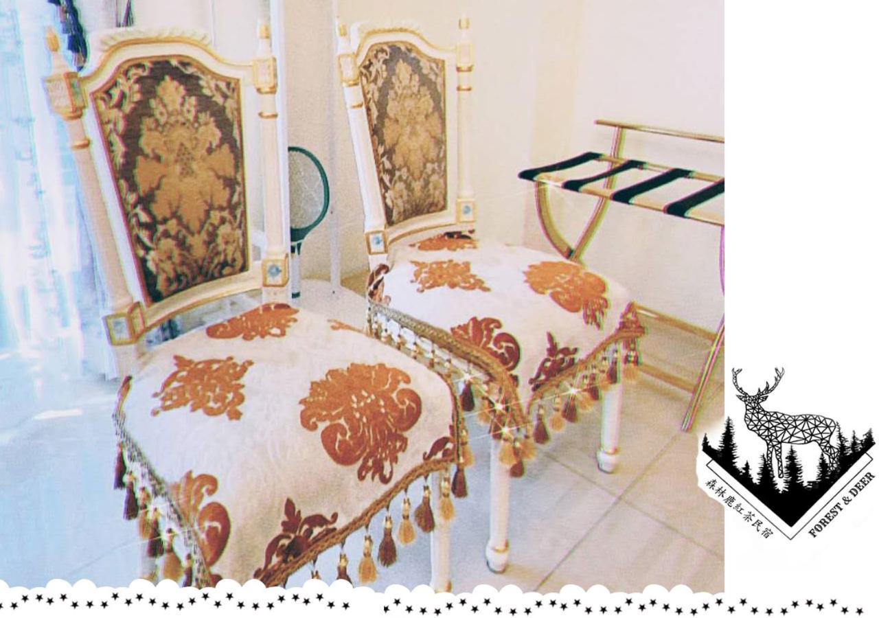 Forest Deer Black Tea Homestay Tainan Bagian luar foto