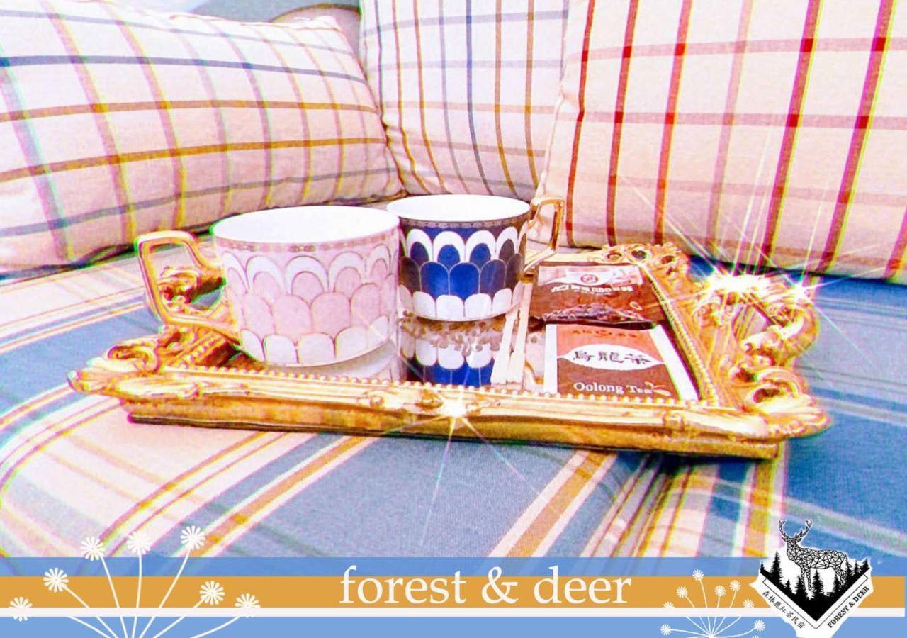 Forest Deer Black Tea Homestay Tainan Bagian luar foto